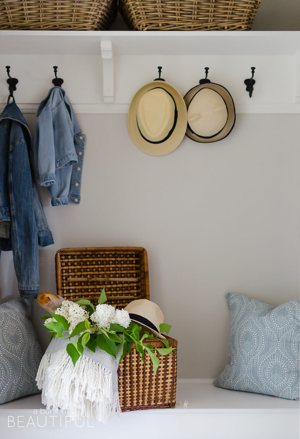 Summer Home Tour | Easy Summer Entryway