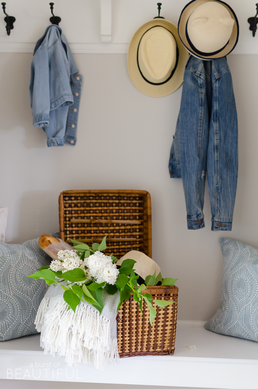 Summer Home Tour | Easy Summer Entryway
