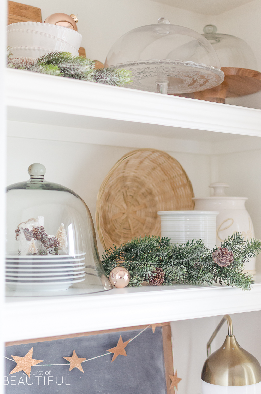 Simple Decorating Ideas for a Festive Christmas Kitchen