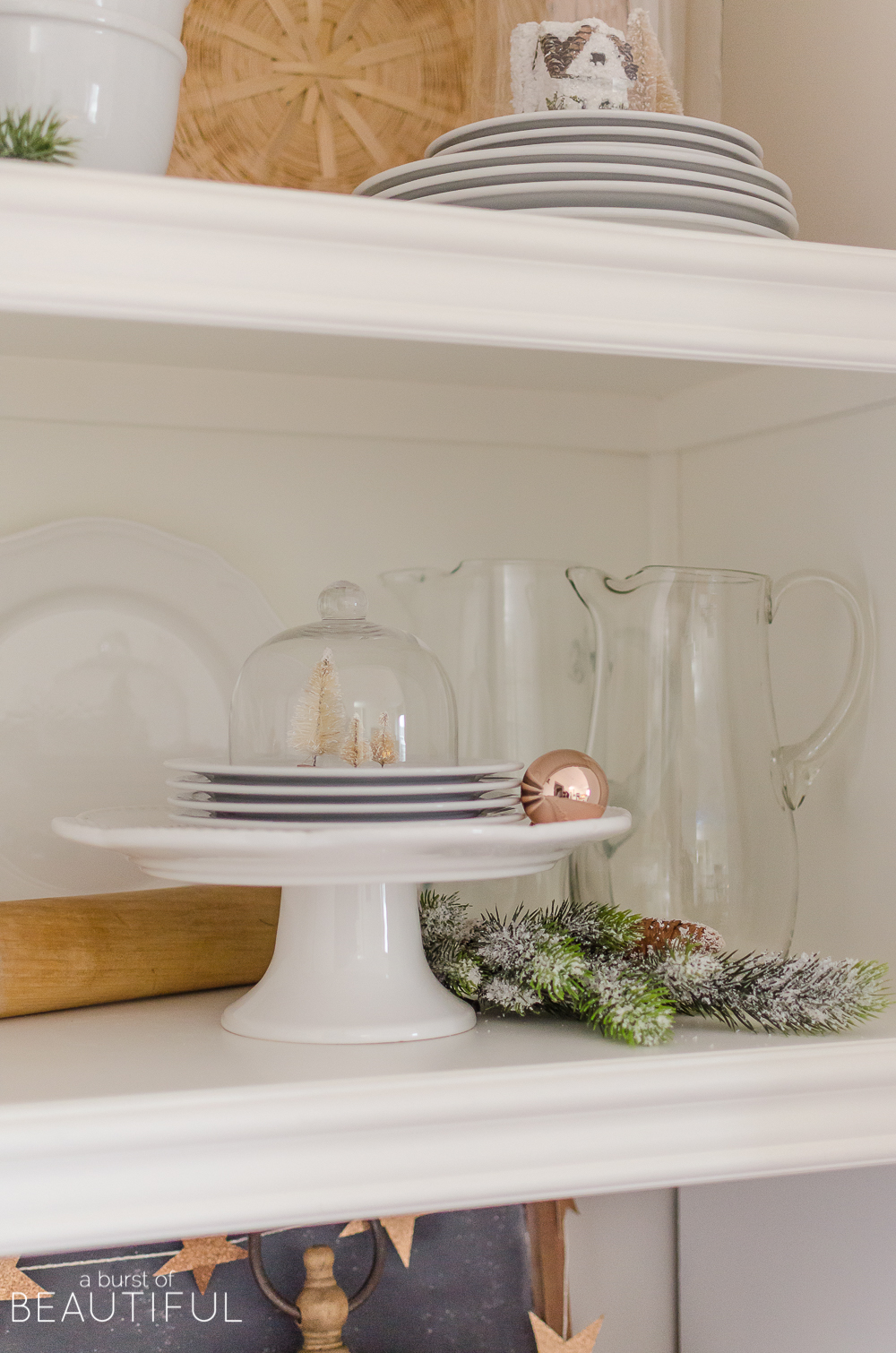 Simple Decorating Ideas for a Festive Christmas Kitchen