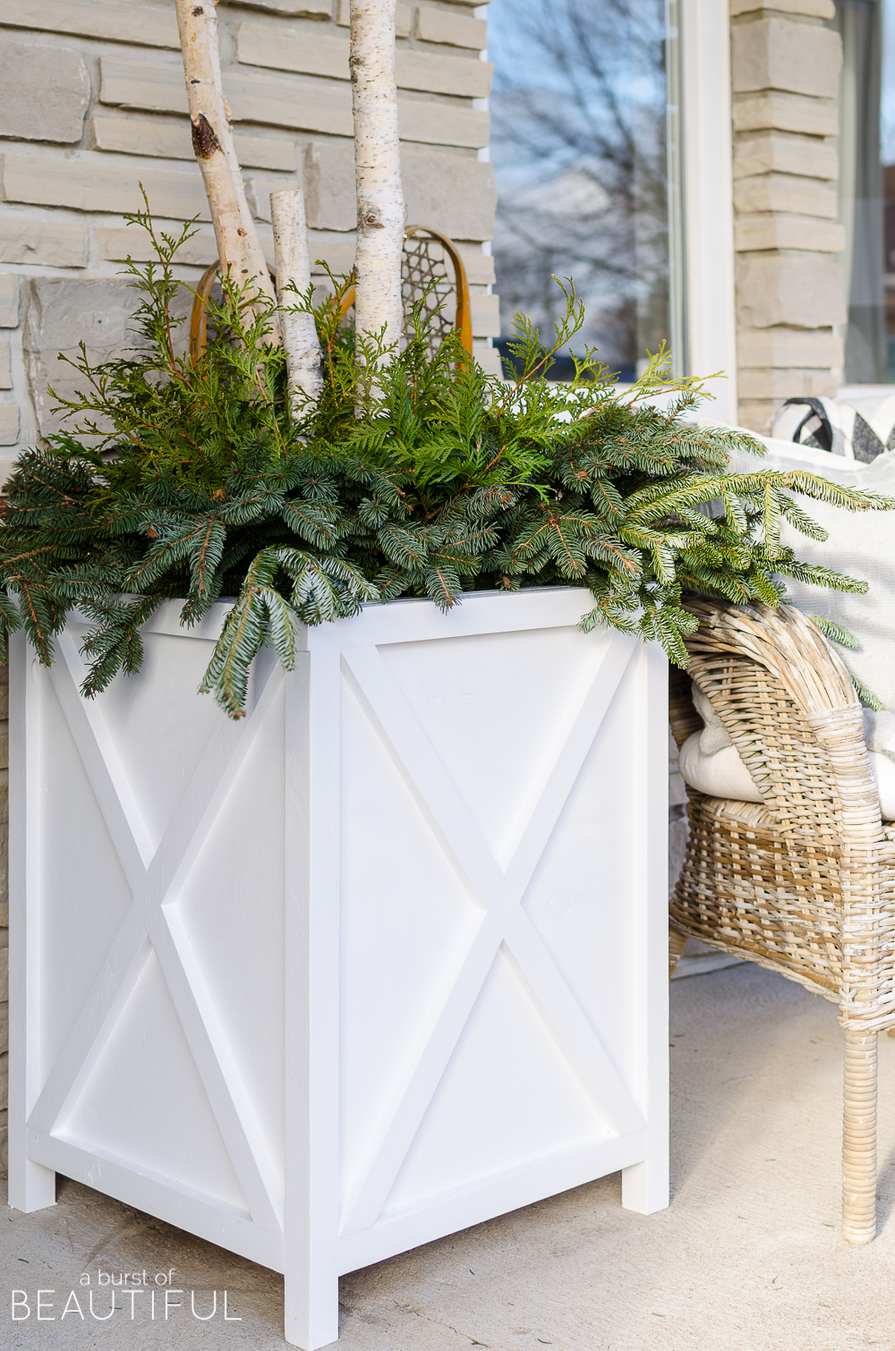 Farmhouse X-Style Planters │Free Plans