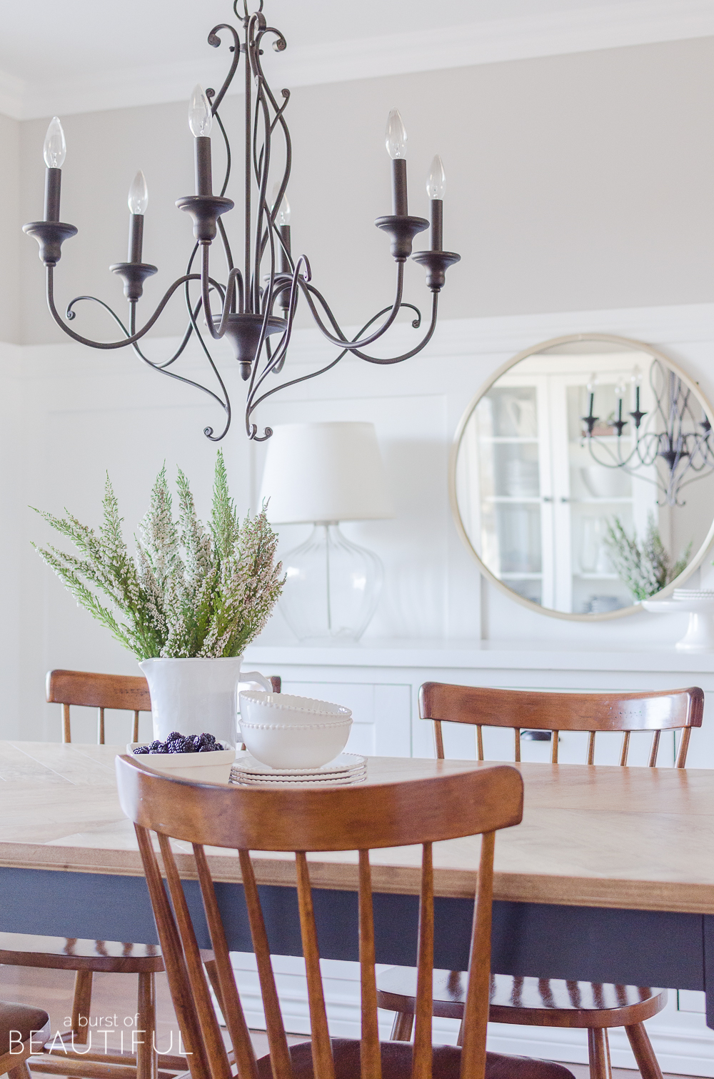 A few subtle changes are all you need to welcome the spring season into your home. Join us on our spring home tour, along with 25 other bloggers to find inspiration and spring decor ideas.