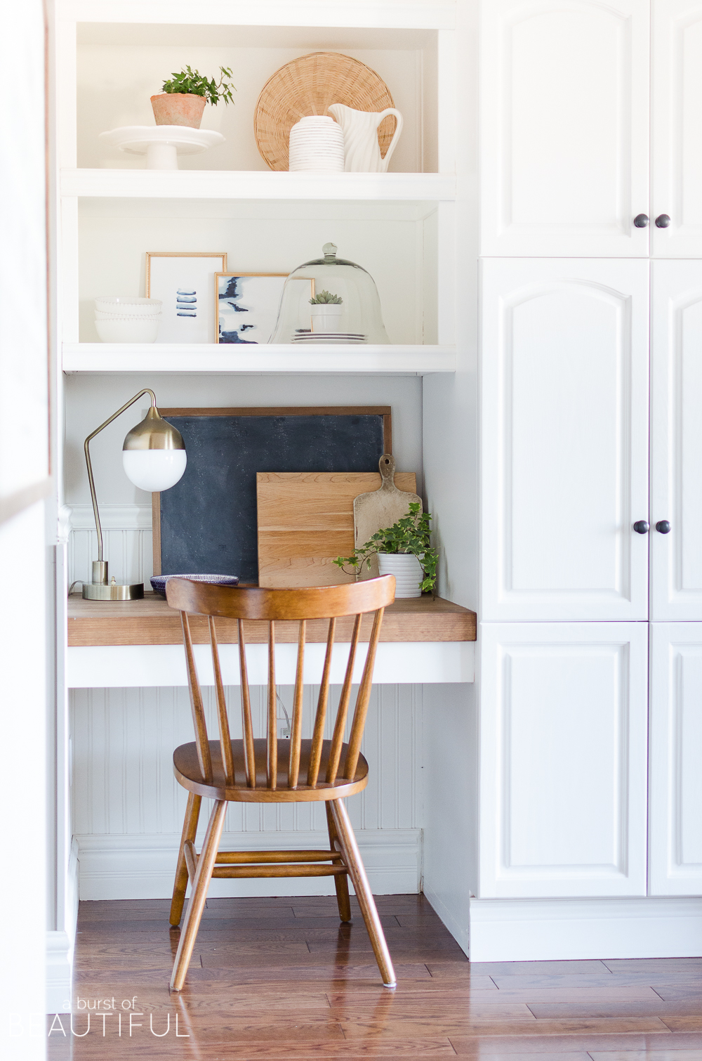 A few subtle changes are all you need to welcome the spring season into your home. Join us on our spring home tour, along with 25 other bloggers to find inspiration and spring decor ideas.