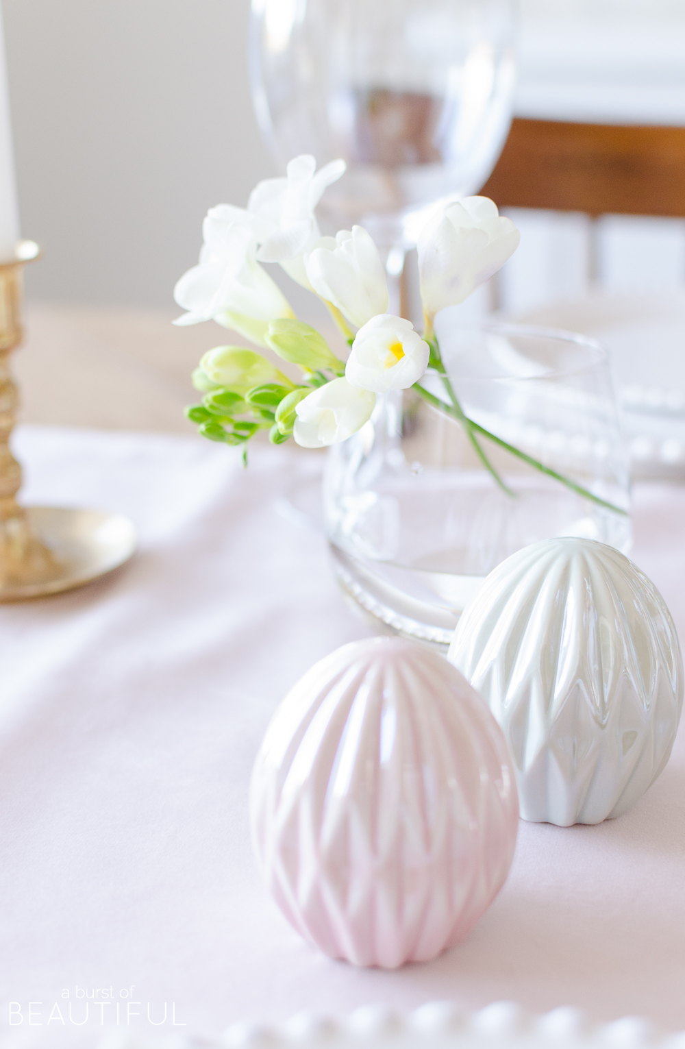 Host a beautiful Easter brunch or dinner with these colorful Easter tablescape and centerpiece ideas.