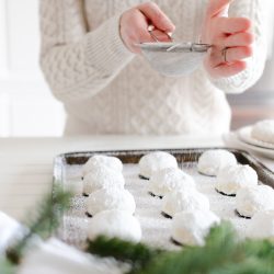 These melt-in-your-mouth shortbread cookies sprinkled in icing sugar are sure to become a Christmas favorite. Find the recipe for this holiday classic along with 20+ other delicious Christmas cookies. 