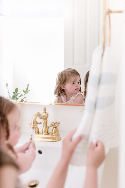 4 Ideas for Making the Most of a Small Powder Room