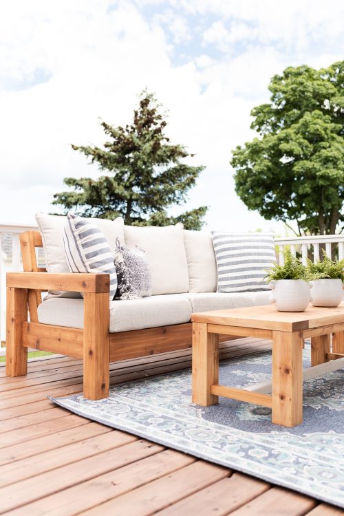 The Perfect Outdoor Sofa | Free Plans