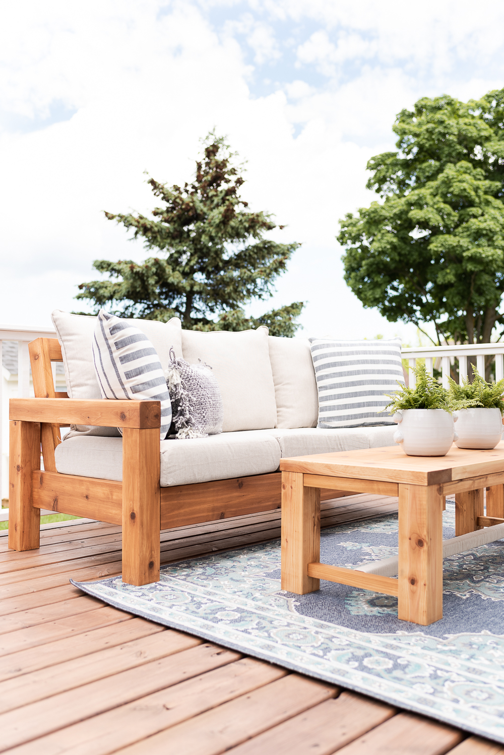 The Perfect Outdoor Sofa | Free Plans - Nick + Alicia