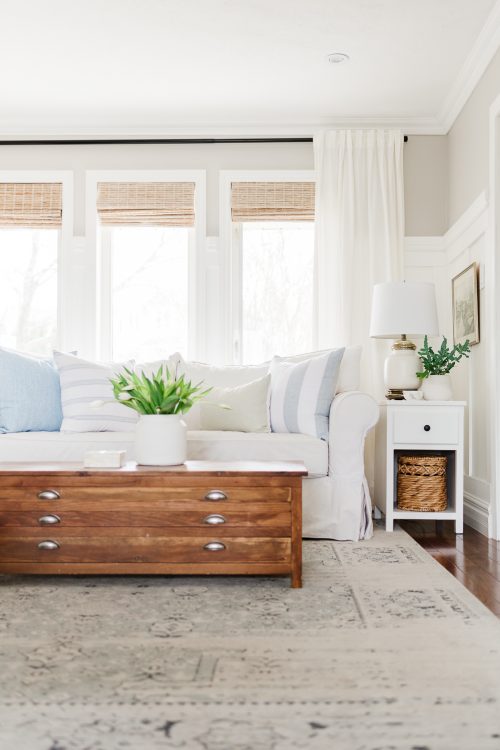 How to Choose the Right Pillows for your Couch