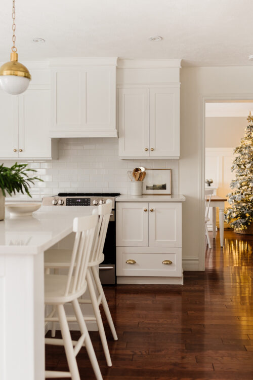 3 Simple Ideas to Decorate Your Kitchen for Christmas